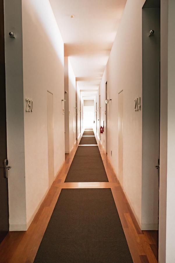 M'Ar De Ar Aqueduto Hotell Évora Eksteriør bilde A typical corridor