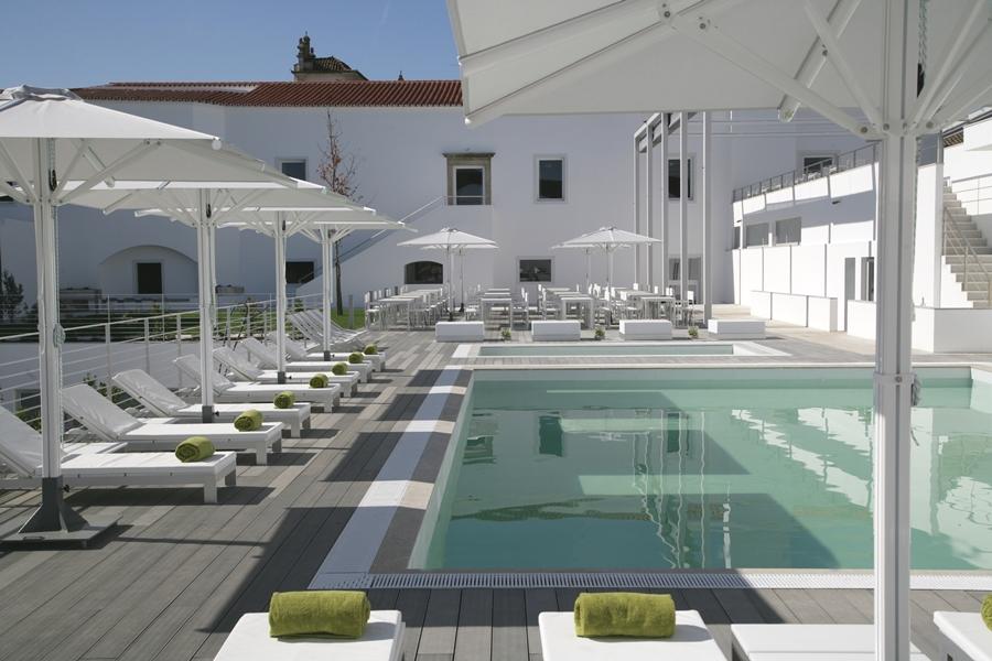 M'Ar De Ar Aqueduto Hotell Évora Eksteriør bilde The pool at the hotel